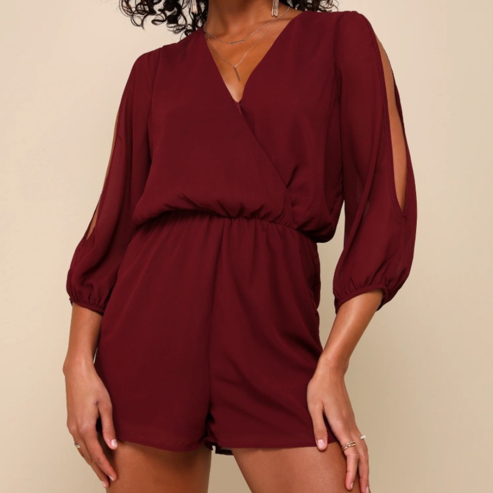 NWT Lulu’s Burgundy Three-Quarter Sleeve Open Shoulder Romper — XL